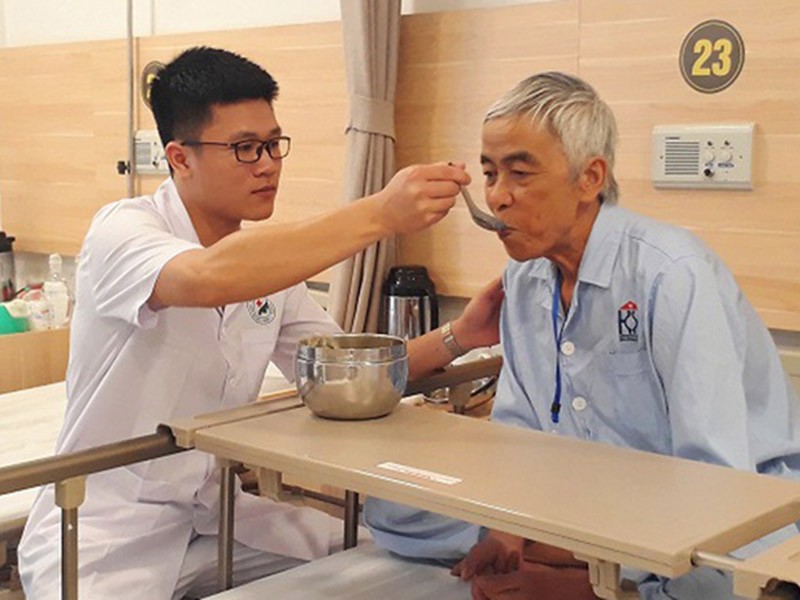 Kỹ năng giao tiếp ứng xử dành cho Cán bộ y tế