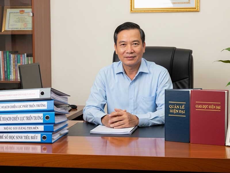Chung Chi Quan Ly Giao Duc